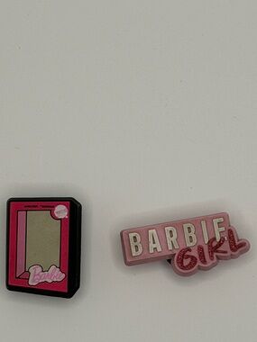 Official Crocs Jibbitz Barbie 2-Piece Charm Set – Vintage Box & Barbie Girl 2023